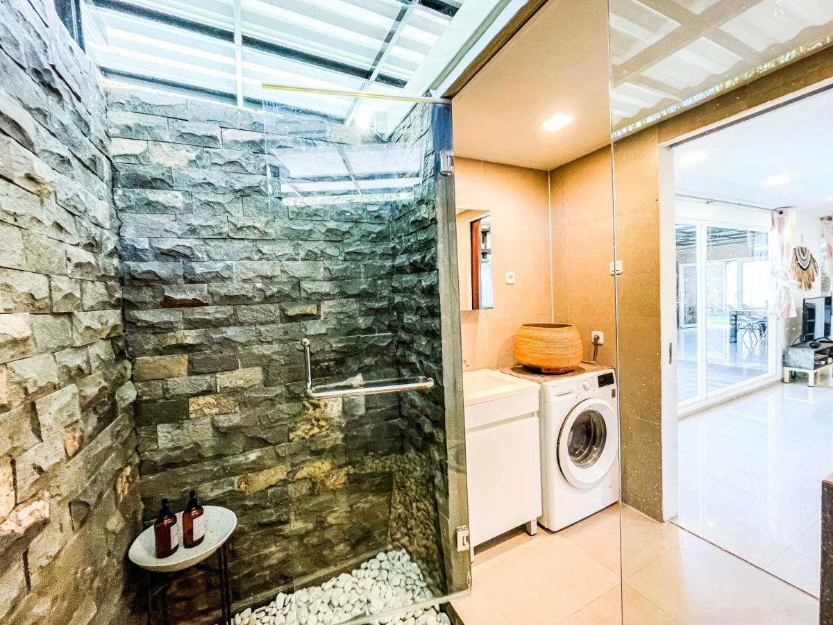 Villa Kotak Surfers Escape Reopening Rates Apply Now Selong Blanak Exterior foto