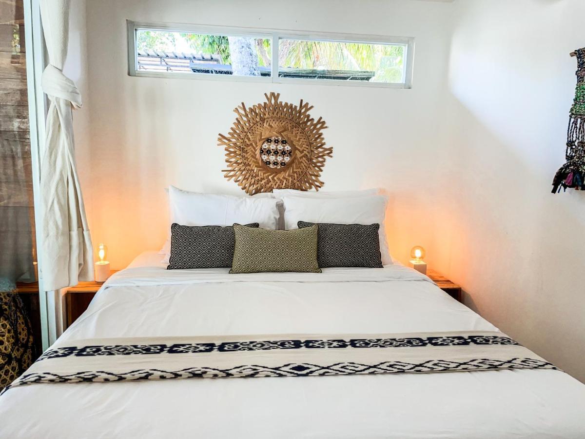 Villa Kotak Surfers Escape Reopening Rates Apply Now Selong Blanak Exterior foto