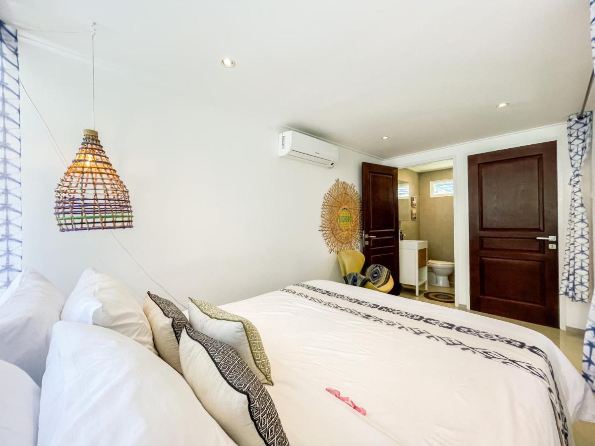 Villa Kotak Surfers Escape Reopening Rates Apply Now Selong Blanak Exterior foto