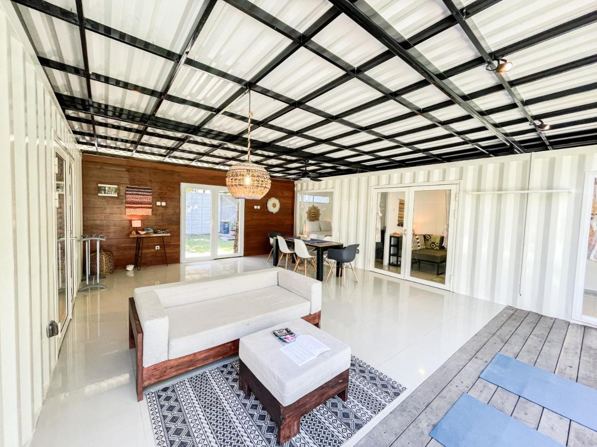 Villa Kotak Surfers Escape Reopening Rates Apply Now Selong Blanak Exterior foto